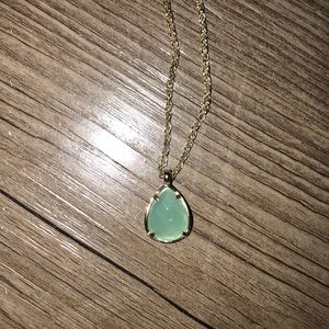 Kendra Scott kiri necklace in mint